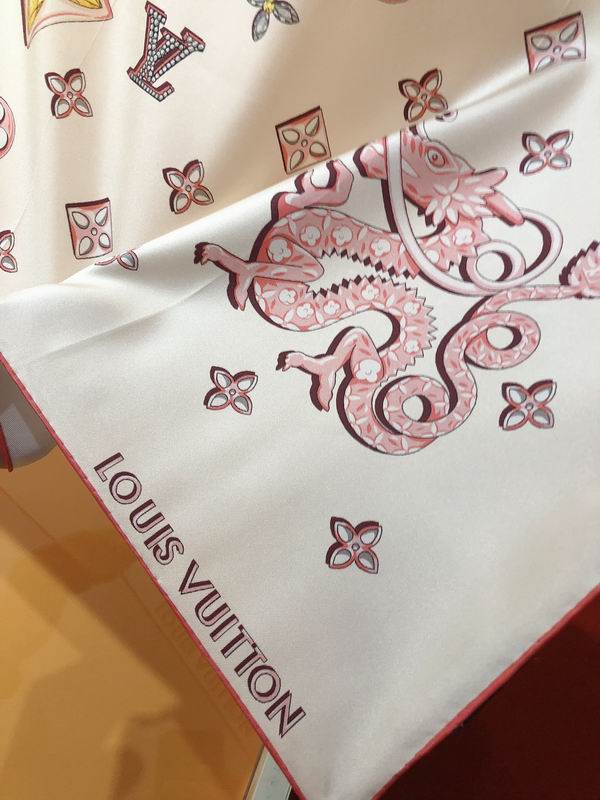 LV silk scarf 90X90cm E33 (31)